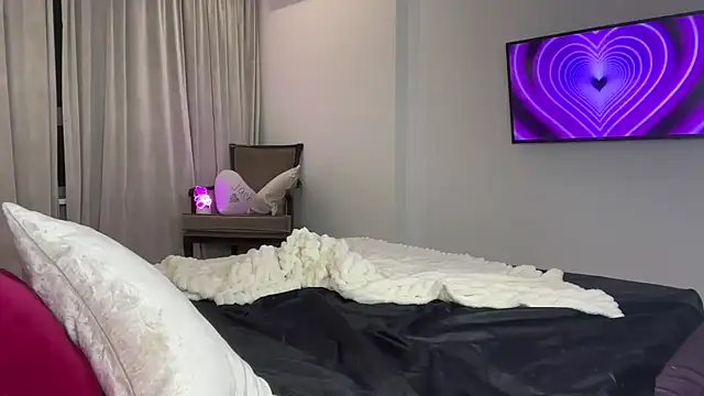 little fox alisa online show from 03.19.25