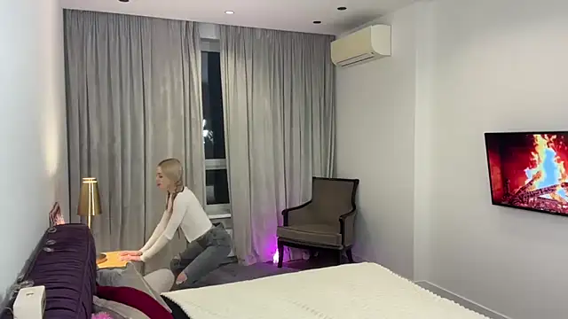 little fox alisa online show from 03.19.25