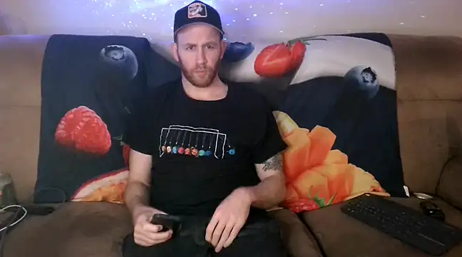 Snapshot of Tall_REC chatting on 12.01.24 Tall REC online show from 12.01.24