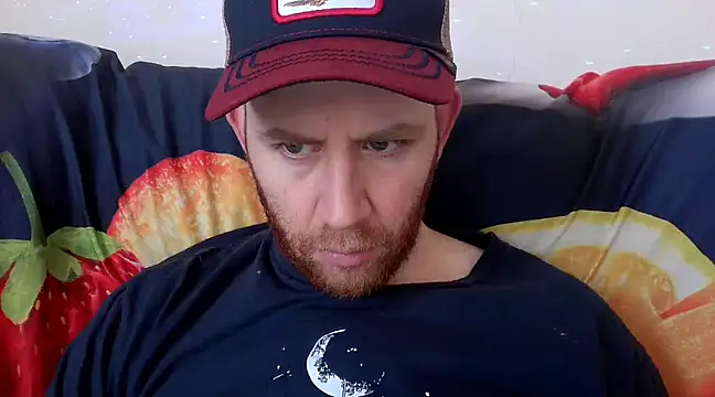 Snapshot of Tall_REC chatting on 12.03.24 Tall REC online show from 12.03.24