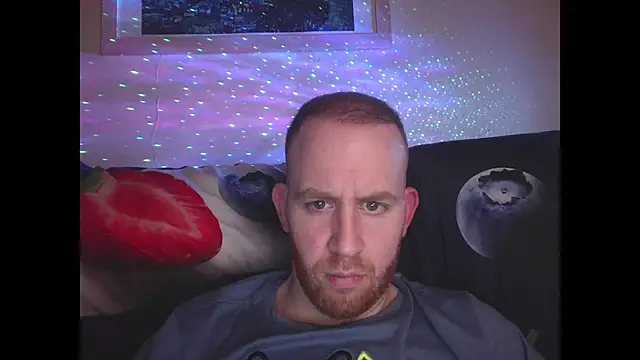 Snapshot of Tall_REC chatting on 12.05.24 Tall REC online show from 12.05.24