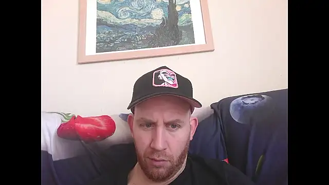 Snapshot of Tall_REC chatting on 12.06.24 Tall REC online show from 12.06.24