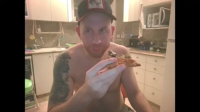 Snapshot of Tall_REC chatting on 12.06.24 Tall REC online show from 12.06.24