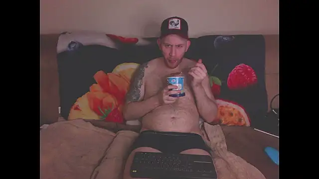 Snapshot of Tall_REC chatting on 12.07.24 Tall REC online show from 12.07.24