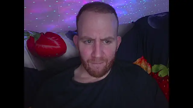 Snapshot of Tall_REC chatting on 12.10.24 Tall REC online show from 12.10.24