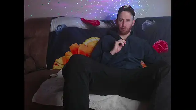 Snapshot of Tall_REC chatting on 12.10.24 Tall REC online show from 12.10.24