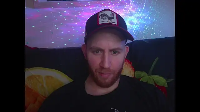 Snapshot of Tall_REC chatting on 12.11.24 Tall REC online show from 12.11.24