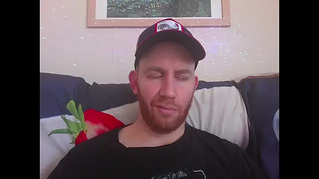 Snapshot of Tall_REC chatting on 12.14.24 Tall REC online show from 12.14.24