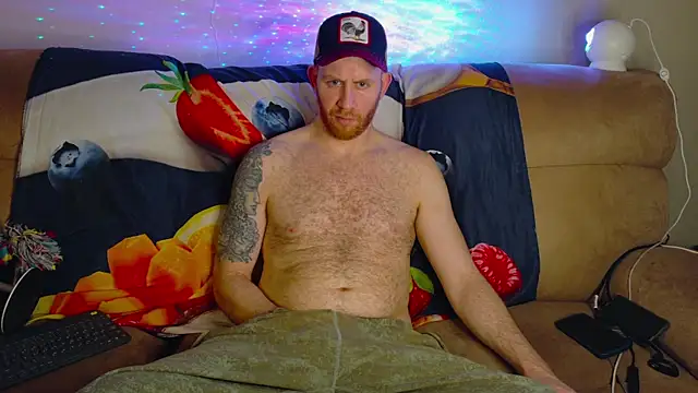 Snapshot of Tall_REC chatting on 01.01.25 Tall REC online show from 01.01.25