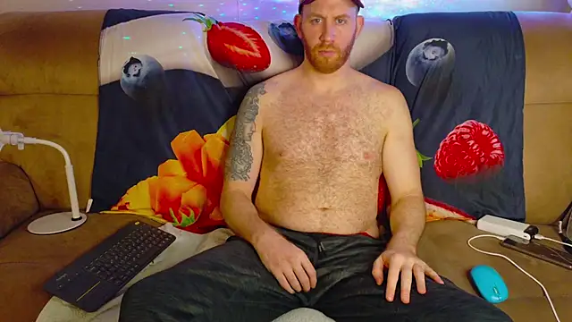 Snapshot of Tall_REC chatting on 01.01.25 Tall REC online show from 01.01.25