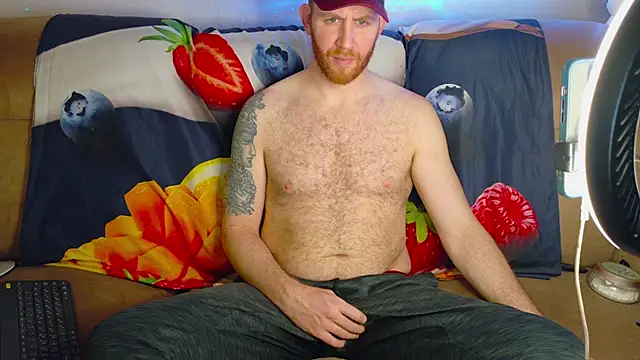 Snapshot of Tall_REC chatting on 01.06.25 Tall REC online show from 01.06.25