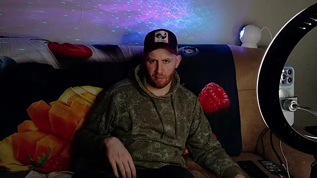 Snapshot of Tall_REC chatting on 02.27.25 Tall REC online show from 02.27.25