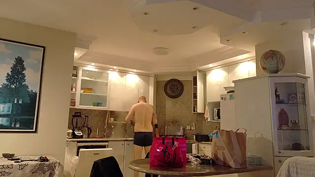 Snapshot of Tall_REC chatting on 03.02.25 Tall REC online show from 03.02.25