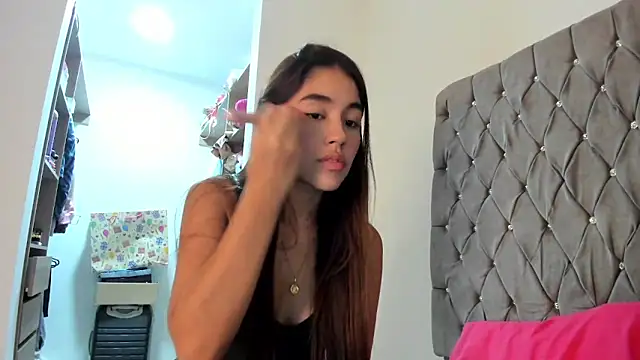 Snapshot of AriaMontgomery chatting on 01.08.25 AriaMontgomery online show from 01.08.25