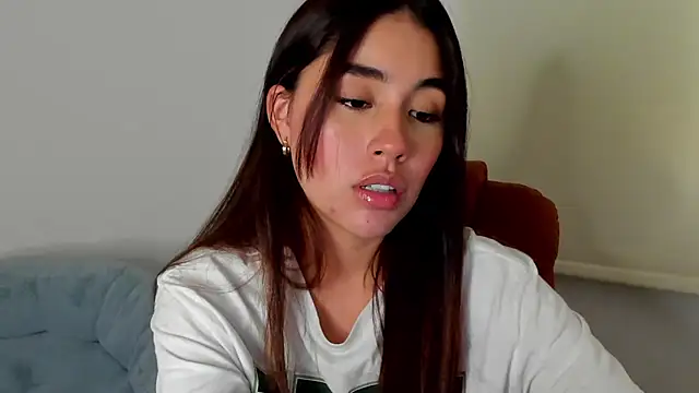 Snapshot of AriaMontgomery chatting on 02.01.25 AriaMontgomery online show from 02.01.25