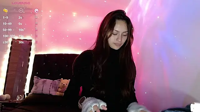 holy juli online show from 01.27.25