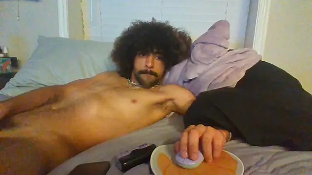 Snapshot of bigcockdezz chatting on 05.25.26 bigcockdezz online show from 05.25.26