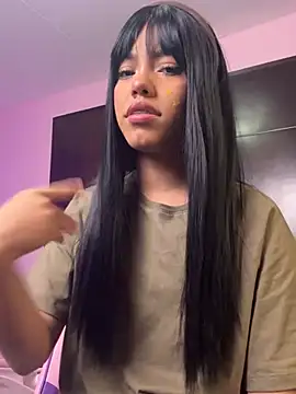 Snapshot of KellyOlsenbe chatting on 03.03.25 KellyOlsenbe online show from 03.03.25