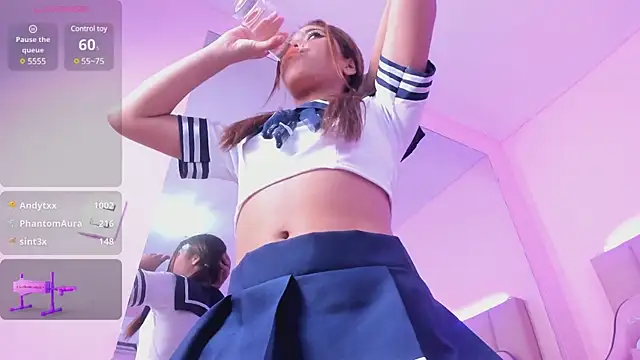 Snapshot of KellyOlsenbe chatting on 03.09.25 KellyOlsenbe online show from 03.09.25