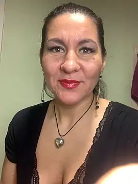 Snapshot of Tina_Moretti chatting on 02.12.25 Tina Moretti online show from 02.12.25
