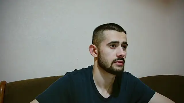 Snapshot of Sweet__Daddy chatting on 12.10.24 Sweet Daddy online show from 12.10.24