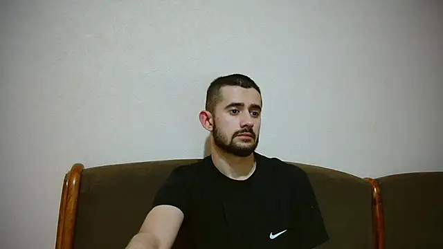 Snapshot of Sweet__Daddy chatting on 12.13.24 Sweet Daddy online show from 12.13.24