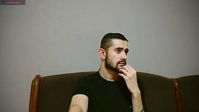 Snapshot of Sweet__Daddy chatting on 12.21.24 Sweet Daddy online show from 12.21.24