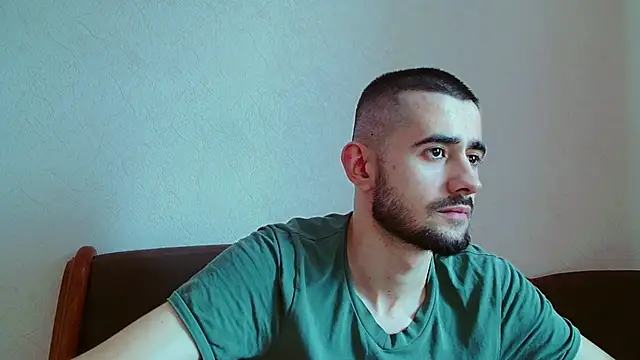 Snapshot of Sweet__Daddy chatting on 01.01.25 Sweet Daddy online show from 01.01.25