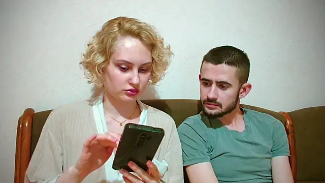 Snapshot of Sweet__Daddy chatting on 01.15.25 Sweet Daddy online show from 01.15.25