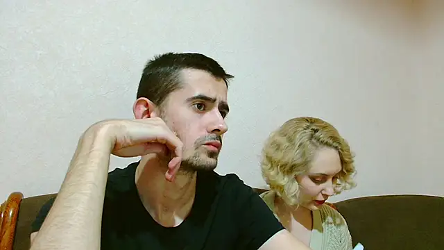 Snapshot of Sweet__Daddy chatting on 02.06.25 Sweet Daddy online show from 02.06.25