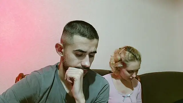 Snapshot of Sweet__Daddy chatting on 02.14.25 Sweet Daddy online show from 02.14.25