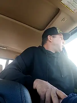 Snapshot of bullforurfun chatting on 01.01.25 bullforurfun online show from 01.01.25