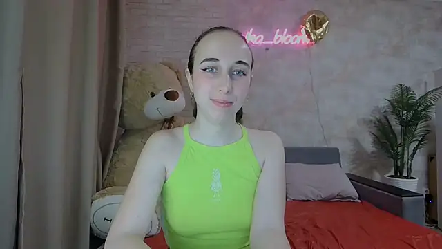 Anika bloom online show from 03.09.25