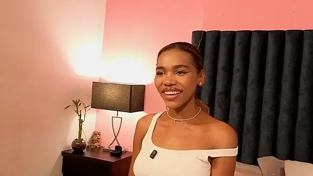 Lily Miiller online show from 09.12.25