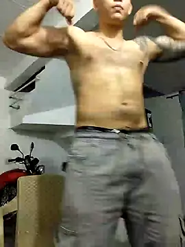 Snapshot of King_russo chatting on 09.18.25 King russo online show from 09.18.25