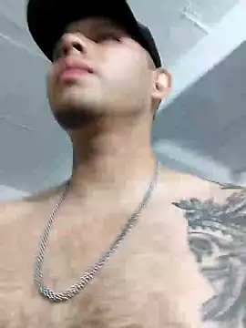 Snapshot of King_russo chatting on 05.10.26 King russo online show from 05.10.26