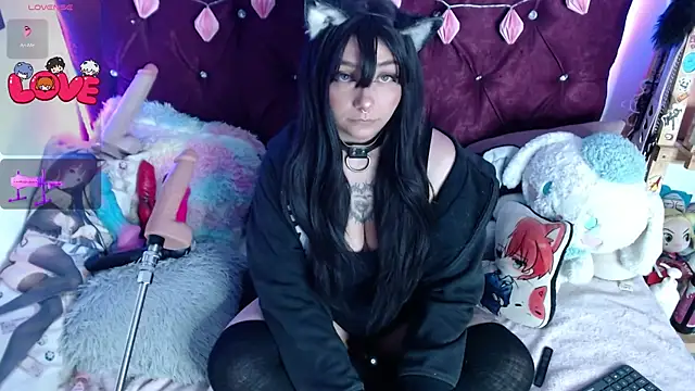 Snapshot of Kitty-Kat_ chatting on 09.18.25 Kitty-Kat online show from 09.18.25