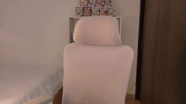 Snapshot of sogoodjenn chatting on 03.12.26 sogoodjenn online show from 03.12.26