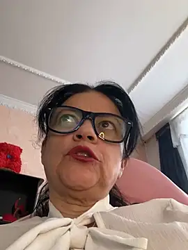 Snapshot of Sharongirl07 chatting on 01.03.25 Sharongirl07 online show from 01.03.25