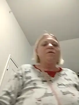 Playmate86 online show from 12.14.24