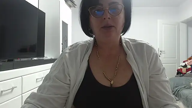 Amandamuller1982 online show from 11.03.25