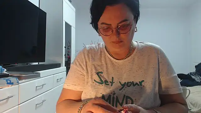 Amandamuller1982 online show from 04.07.26