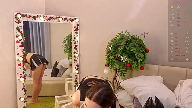 Bella Murrr online show from 02.14.25