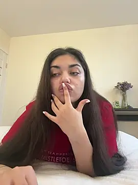 Snapshot of Sweet_Khalifa_ chatting on 12.21.24 Sweet Khalifa  online show from 12.21.24