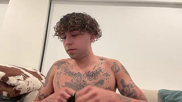 Youngjoshy online show from 12.06.24