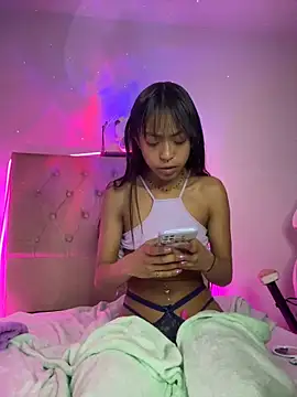 bonnie 18x online show from 01.09.25