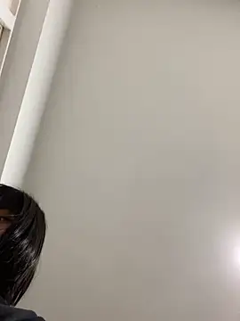 bonnie 18x online show from 02.13.25