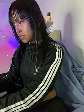 bonnie 18x online show from 02.15.25