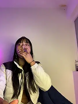 bonnie 18x online show from 02.27.25