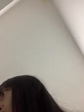 bonnie 18x online show from 03.06.25